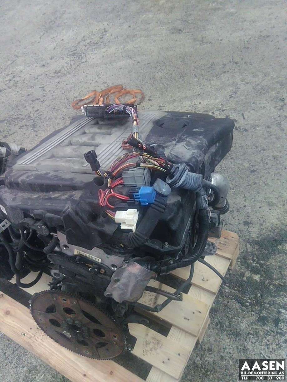 Motor diesel til BMW 5-Serie 2003-2010 (E60/E61) (E60/E61) (M57-TUD30|11 00 0 441 303|11000441304|)