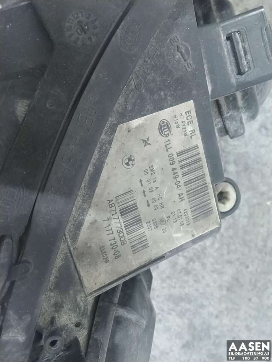 Frontlykt høyre halogen til BMW 5-Serie 2003-2010 (E60/E61) (E60/E61) (63 12 7 177 728|)