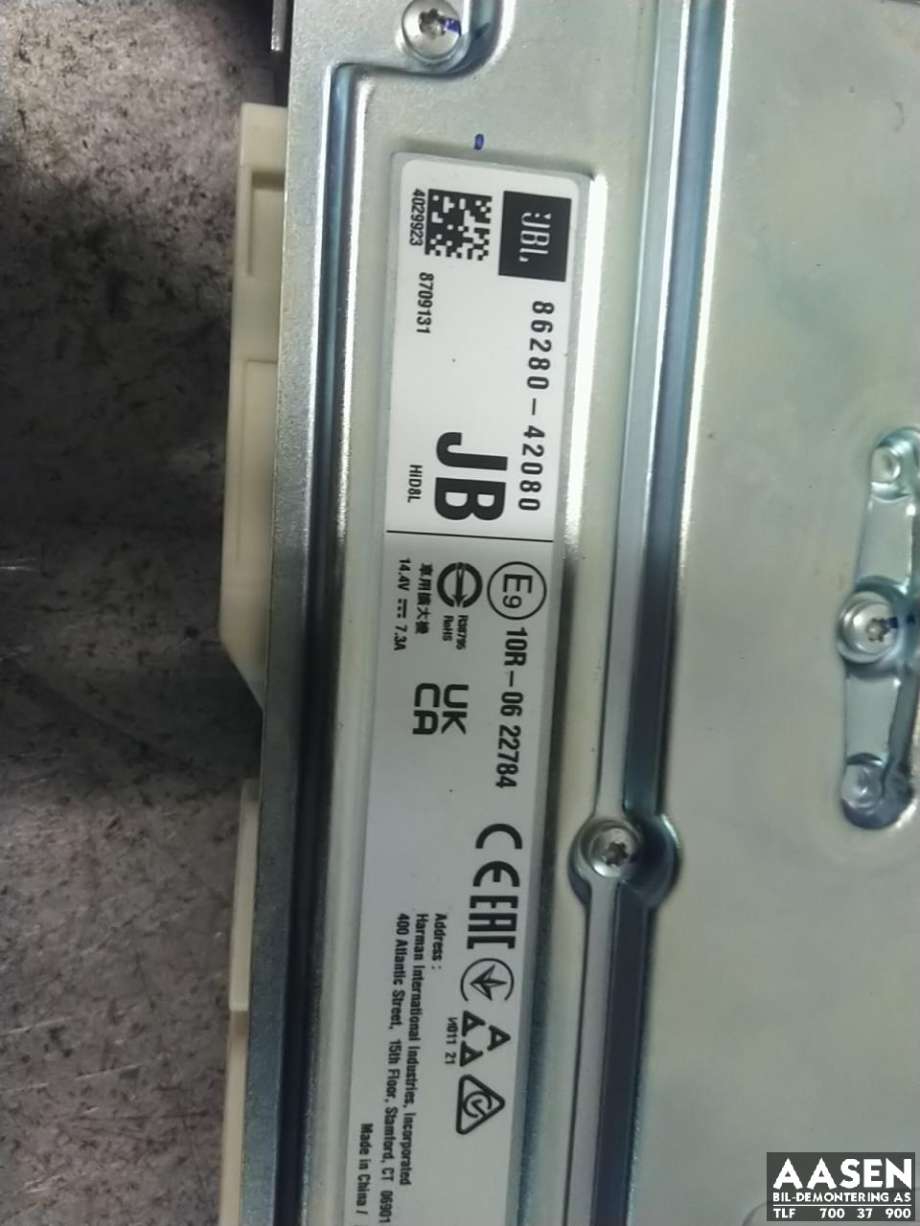Bilstereo forsterker til Toyota bZ4X 2022-->>  (8628042080|)