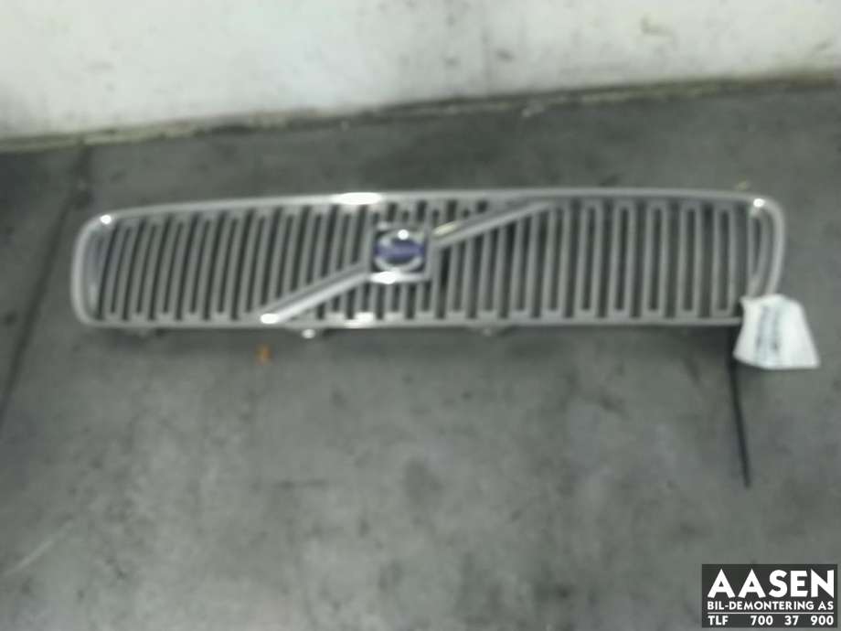Grill til Volvo V50, 2004-2007 (Fase 1) (8678680)