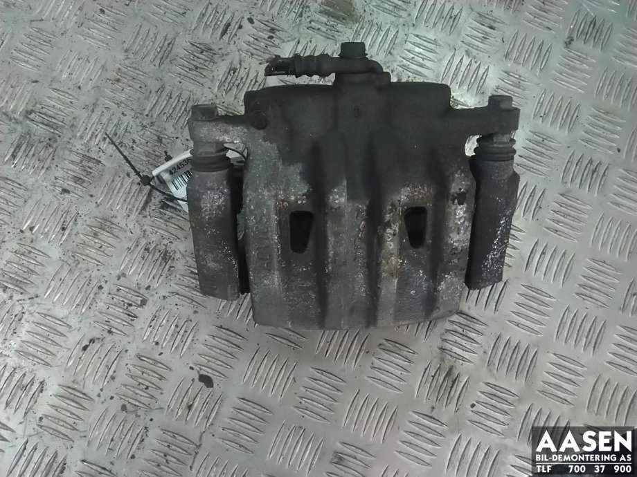 Bremsecaliper høyre foran til Toyota RAV4, 2019-->> (Type V)  (4773048200)