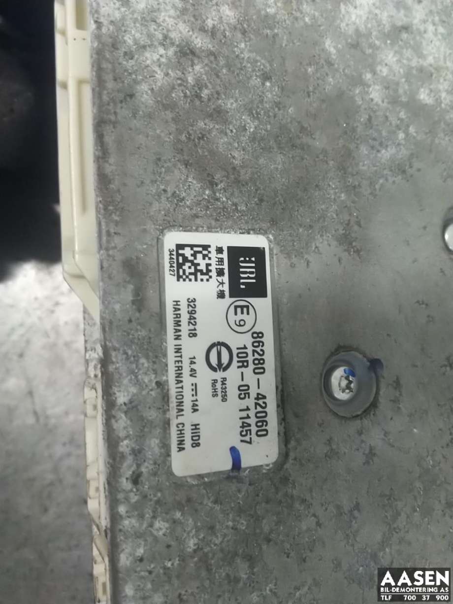 Bilstereo forsterker til Toyota RAV4 2019-->> (Type V)  (86280-42060|)