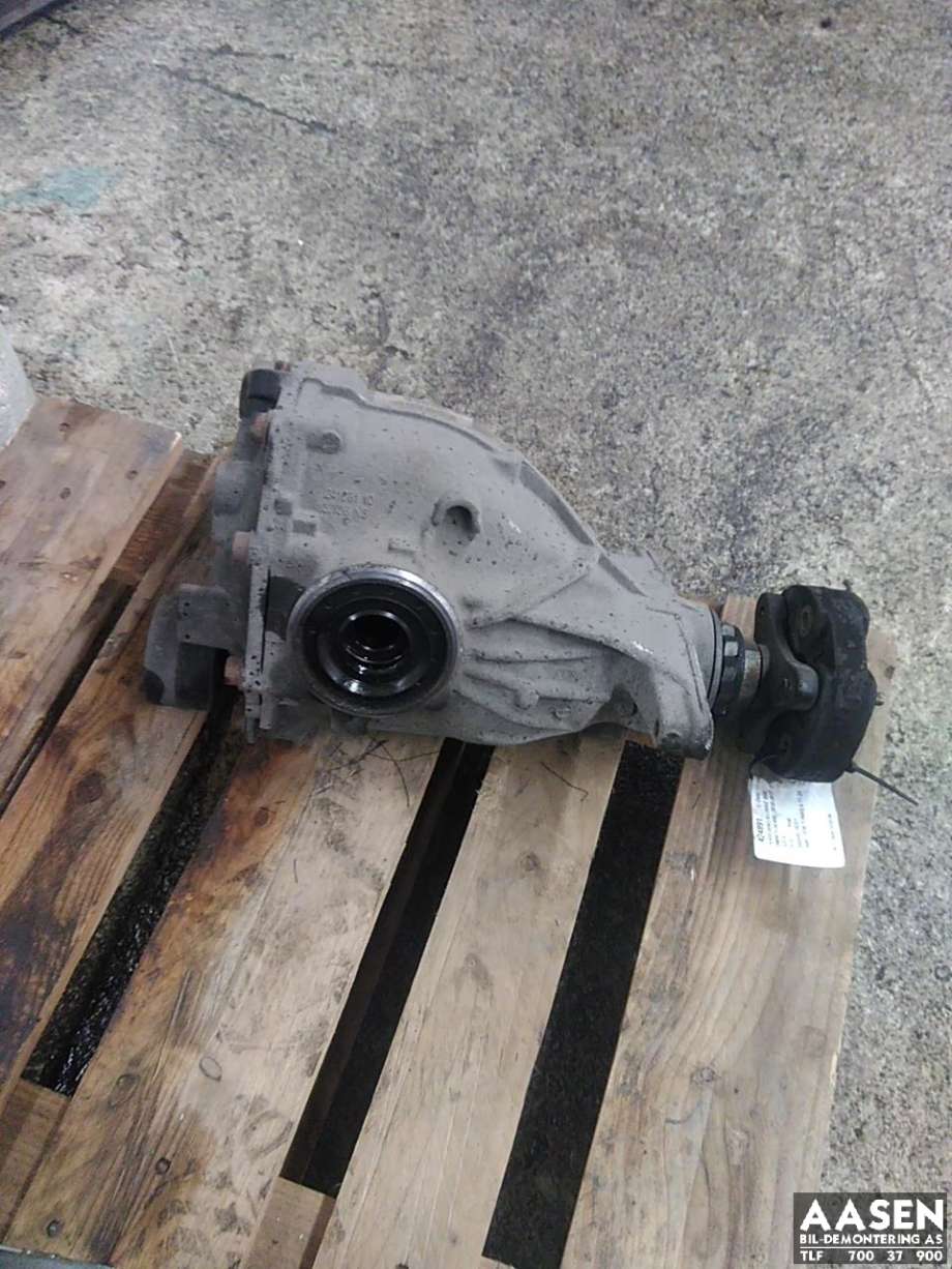 Kardang klokke bak til BMW 5-Serie 2010-2017 (F10/F11) (F10/F11) (33 10 7 584 448|)