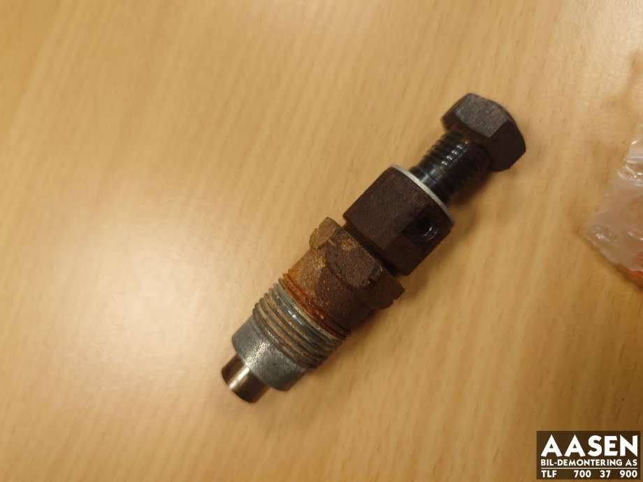 Dyse innsprøyting diesel til Toyota Land Cruiser 90, 1996-2002  (23600-69105)
