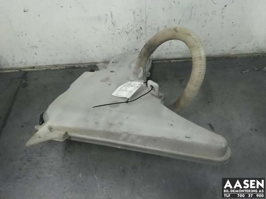Spylertank foran til BMW 3-Serie, 2005-2011 (E90/E91/E92/E93) (E90/E91/E92/E93) (61 67 7 157 145)