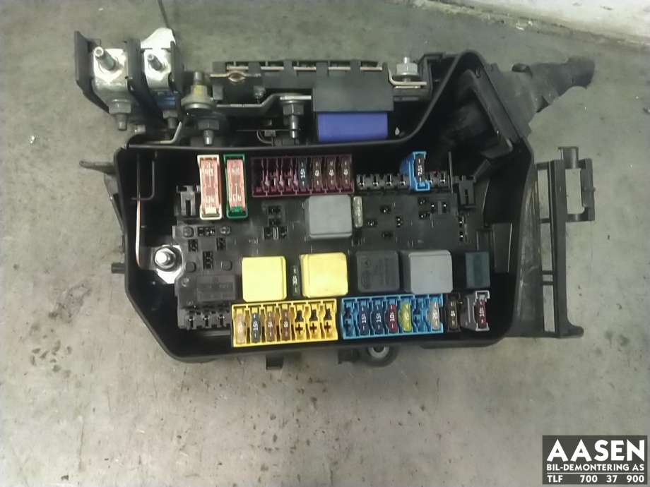 Sikringsboks motorrom til Mercedes B-Klasse, 2011-2018 (W246) (W246) 