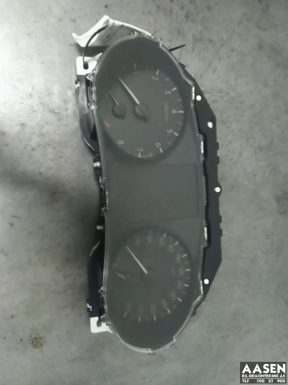 Instrumentpanel til Nissan Qashqai, 2014-2021 (Type II)  (4EL5A5H6B)