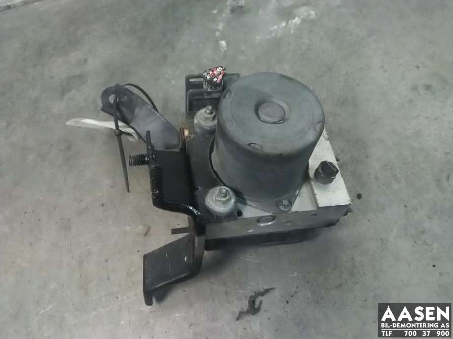 ABS sentral til Toyota Verso, 2004-2009 (Type II)  (44050-0F030)