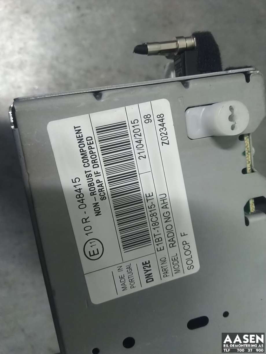 Bilstereo, med DAB til Ford Fiesta 2013-2017 (Type VI, Fase 2)  (2342422|E1BT-18C815-HR|)