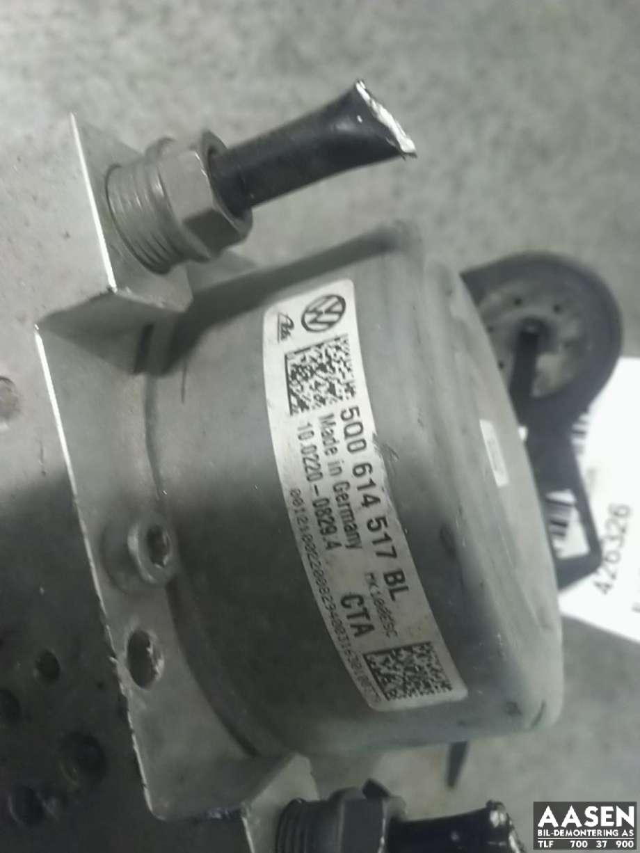 ABS sentral til VW Passat 2015-2019 (Fase 1) (B8) (B8) (5Q0 614 517 BL|)