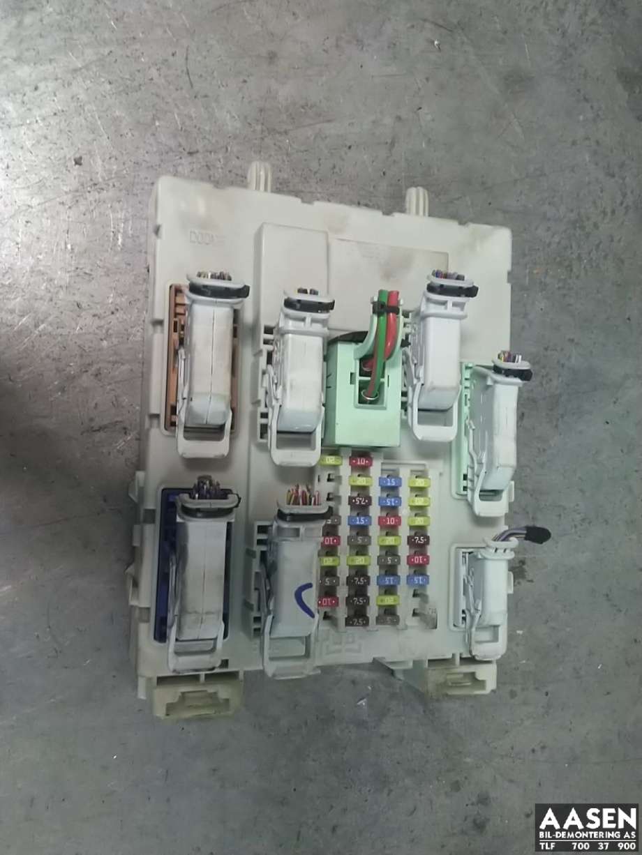 Sikringsboks kupe til Ford Kuga, 2013-2019  (2644 GV6T 14A037 EH)