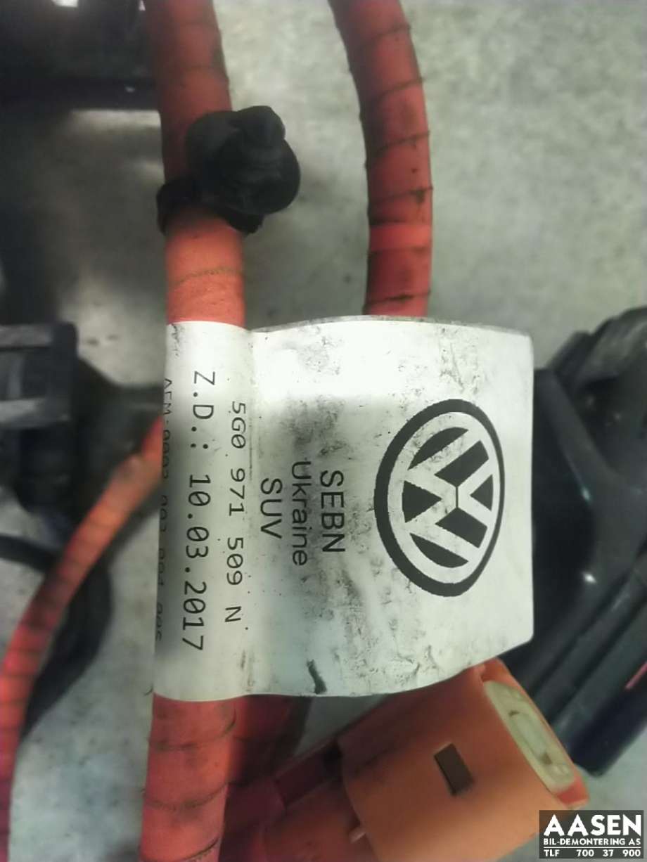 Batterilader inntak/luke til VW Golf VII 2012-2017 (Fase 1)  (5G0 971 509 H|5G0 971 509 N|)