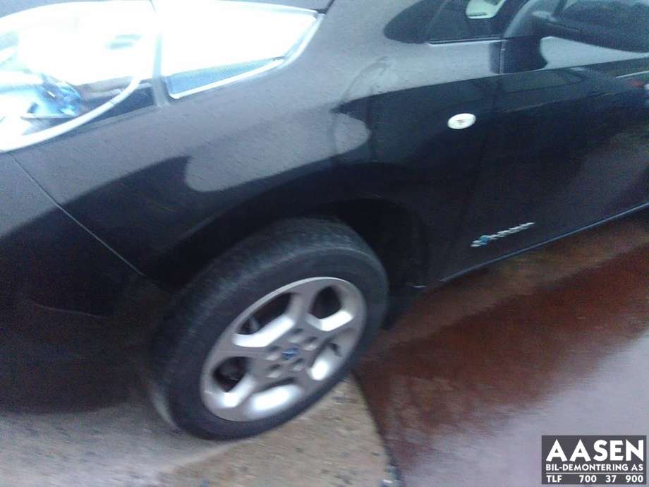 Skjerm venstre foran til Nissan Leaf, 2011-2017 (Type I)  (F31013NAMA)