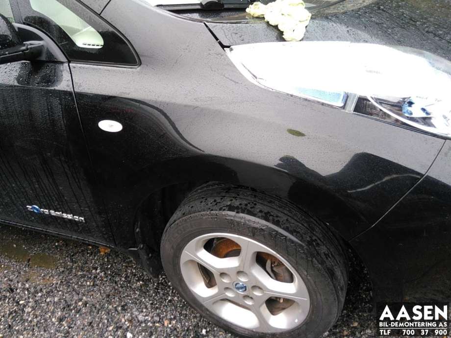 Skjerm høyre foran til Nissan Leaf, 2011-2017 (Type I)  (F31003NAMA)