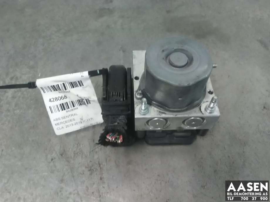 ABS sentral til Mercedes CLA 2013-2019 (C117) (C117) (A 000 431 16 00|A 000 431 38 00|A0004311500)