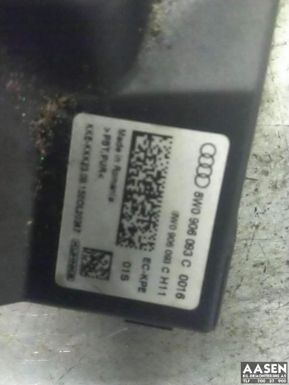Styreenhet drivstoffpumpe til Audi A4 2015-2019 (Type V, Fase 1) (B9) (B9) (8W0906093C|)
