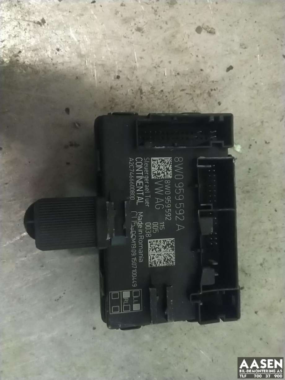 Styreenhet diverse til Audi A4, 2015-2019 (Type V, Fase 1) (B9) (B9) (8W0959592A)
