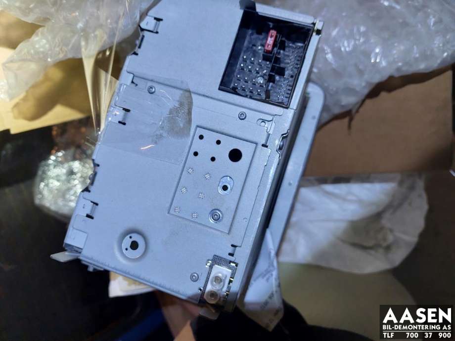 Bilstereo til VW Golf VI 2008-2012  (1K0 057 187 AX|)