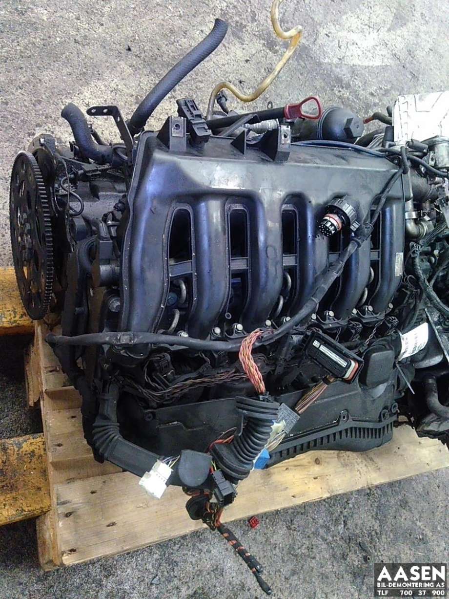 Motor diesel til BMW 5-Serie 2003-2010 (E60/E61) (E60/E61) (256D2|11 00 7 789 800|11 00 7 789 801|)