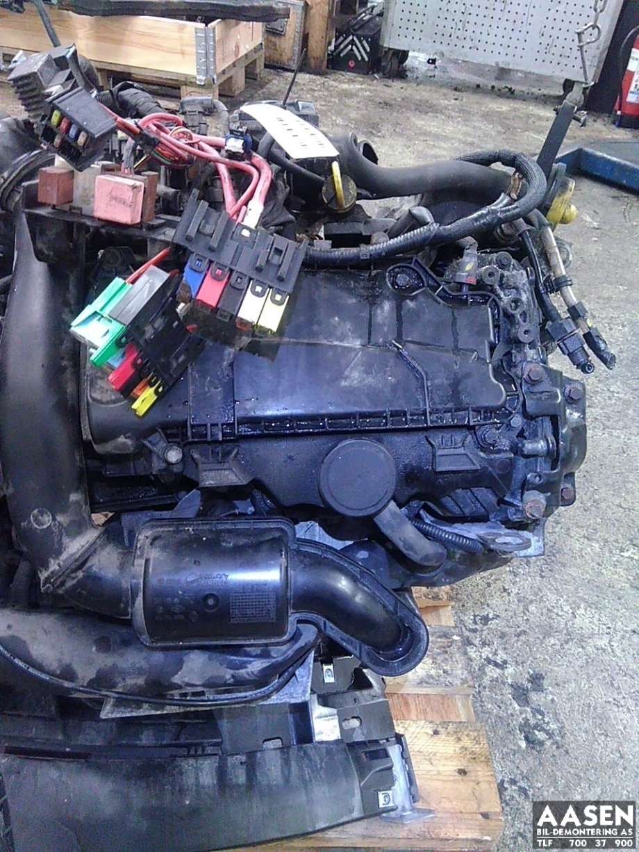 Motor diesel til Opel Vivaro A 2006-2014  (M9R A6|95507427|)