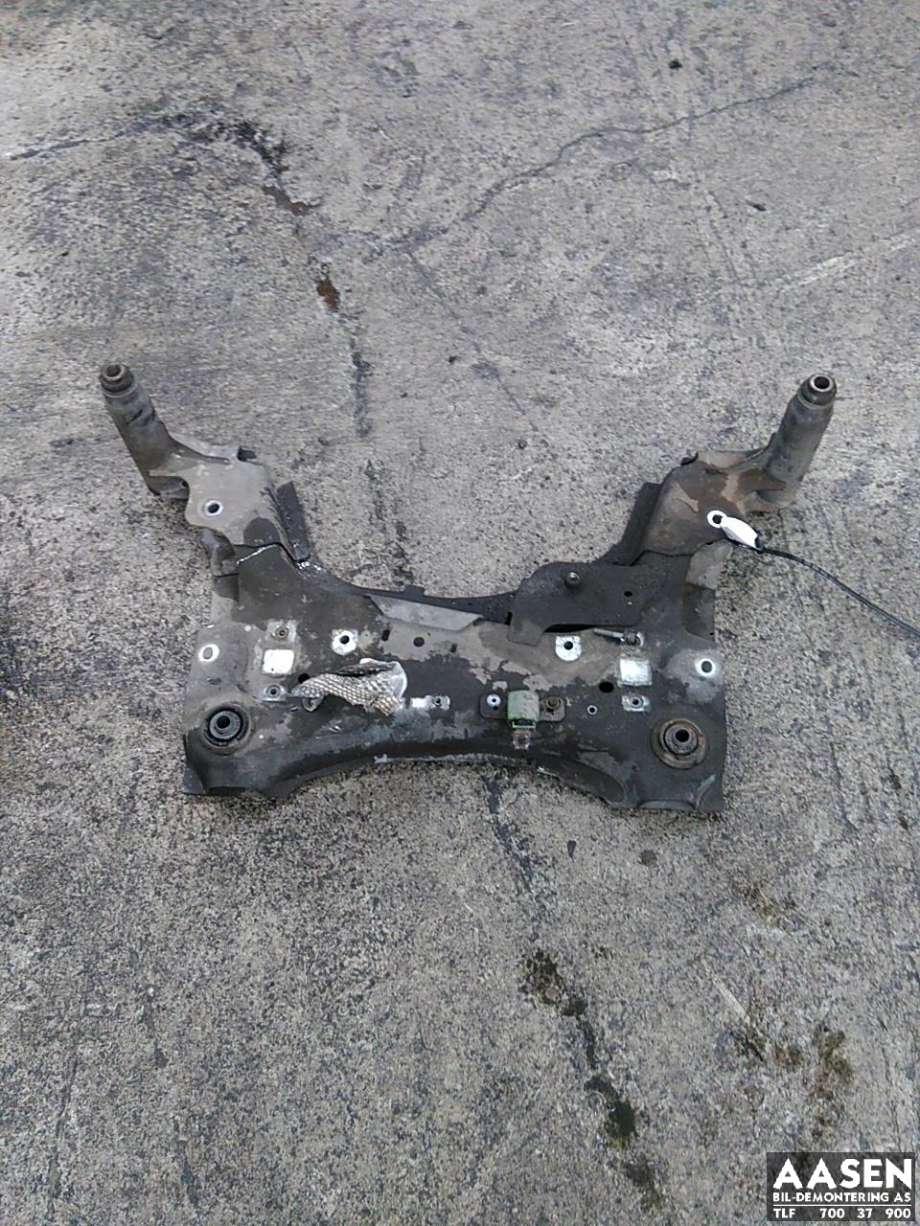 Travers foran hoved til Renault Megane 2009-2016 Type III (544017250R|)