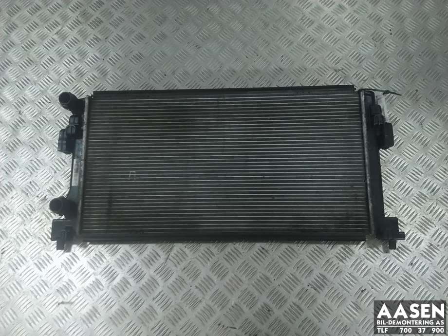Radiator (manuell gir) til VW Golf VII, 2012-2017 (Fase 1)  (5Q0 121 251 EB)