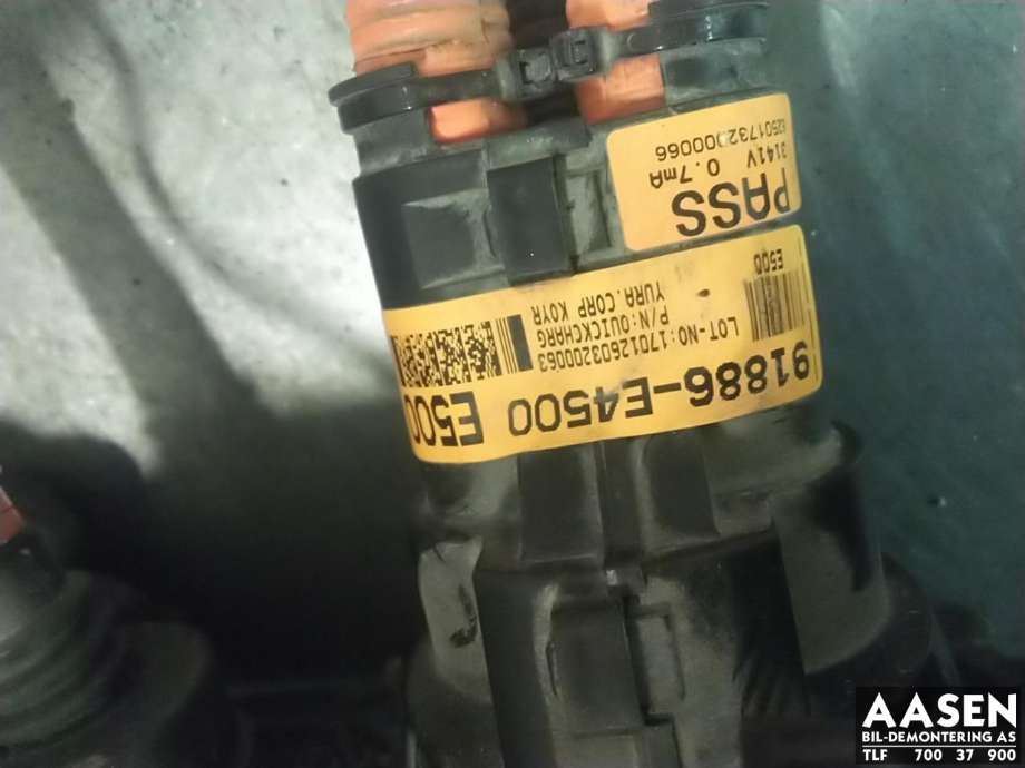 Batterilader inntak/luke til Kia Soul 2014-2019 (Type II)