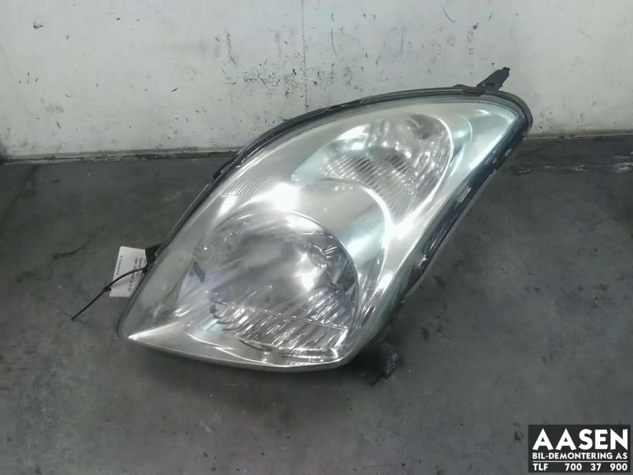 Frontlykt venstre halogen til Suzuki Swift, 2005-2010