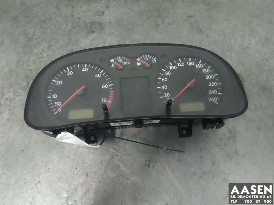 Instrumentpanel til VW Golf IV, 1998-2003  (1J0 920 801 BX)