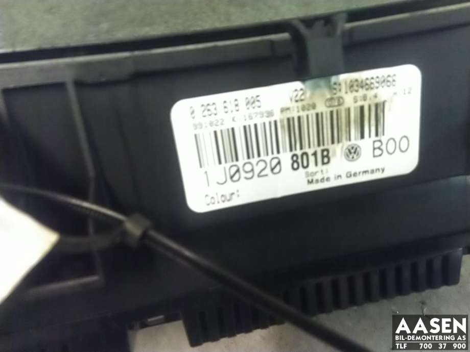 Instrumentpanel til VW Golf IV 1998-2003  (1J0 920 801 BX|)