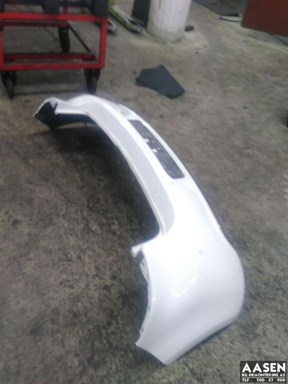 Støtfanger bak til VW Golf VI 2008-2012 (5K6 807 417 L|)