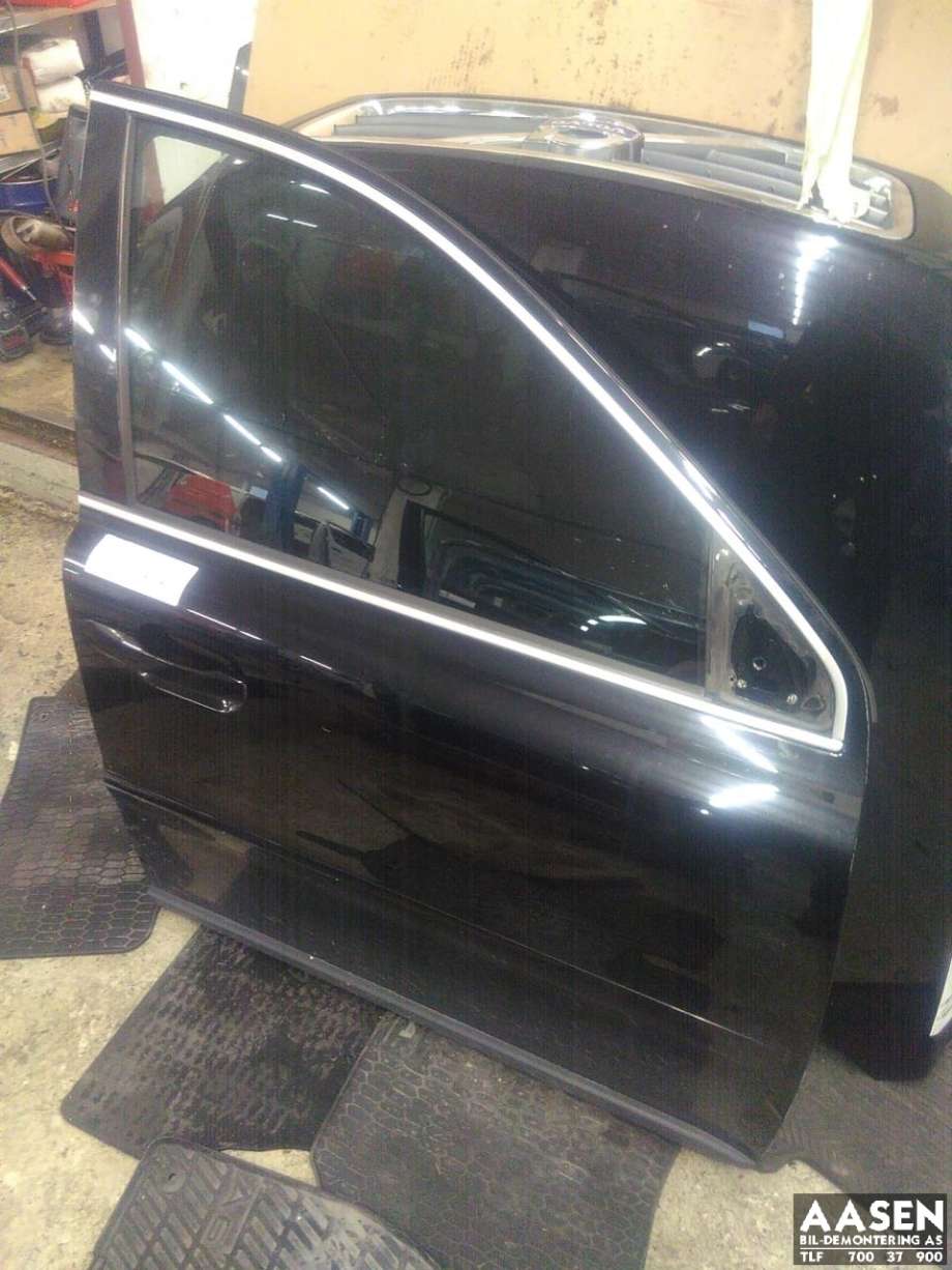 Dør høyre foran til Volvo XC90, 2007-2014 (Type I, Fase 2)  