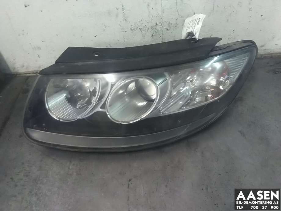 Frontlykt venstre halogen til Hyundai Santa Fe, 2006-2009 (Type II, Fase 1)  (92101 2B020)