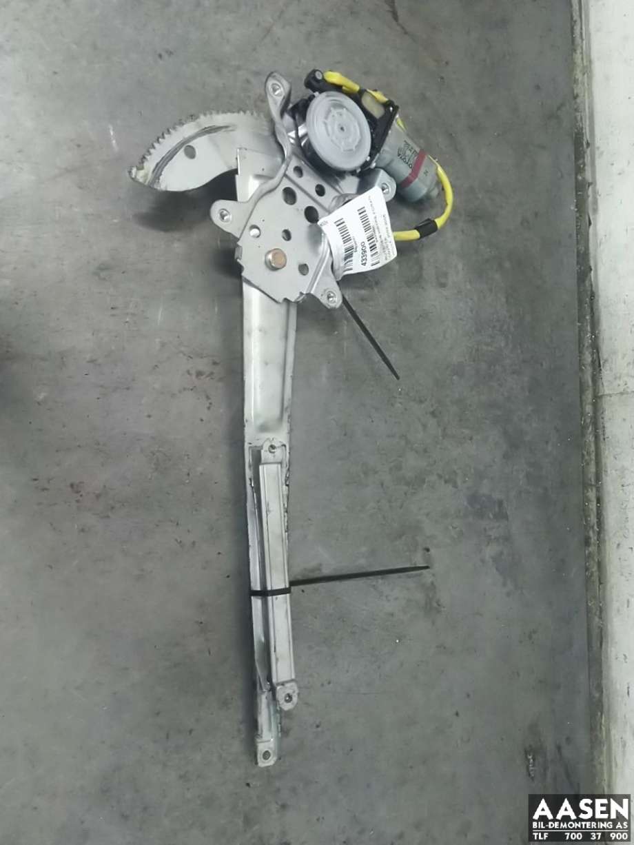 Ruteheis høyre foran til Toyota Hilux 2002-2005 (6980135140|)