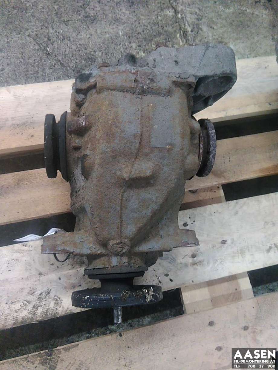 Kardang klokke bak til BMW 3-Serie, 2005-2011 (E90/E91/E92/E93) (E90/E91/E92/E93) (33 10 7 566 170)
