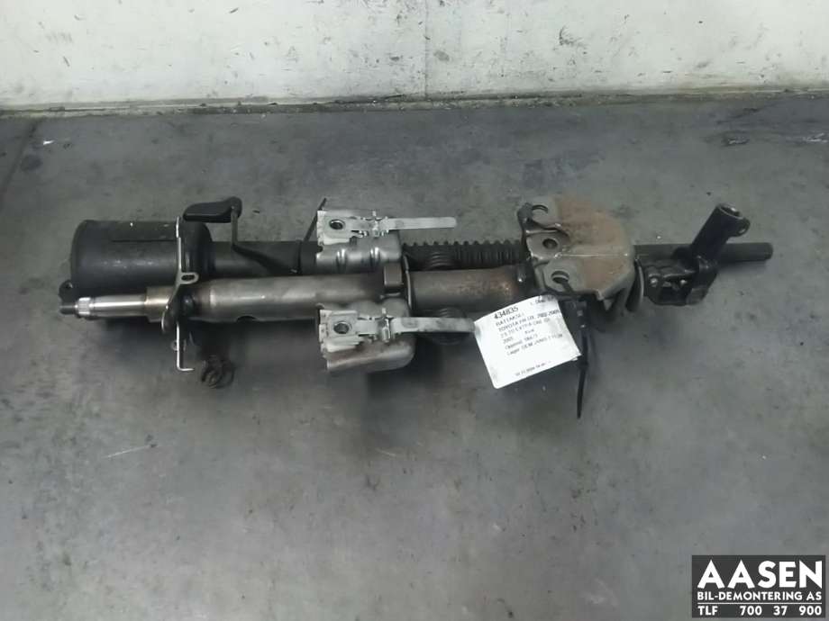 Rattaksel til Toyota Hilux, 2002-2005  