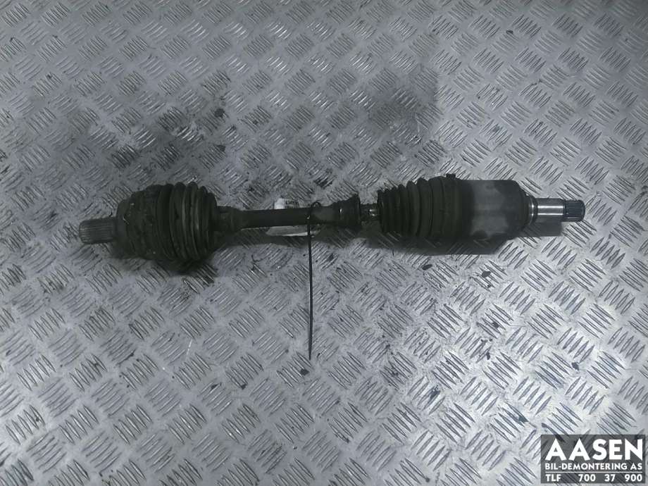 Drivaksel høyre foran, diesel/automat til Mercedes E-Klasse, 2009-2013 (Fase 1) (W212) (W212) (A 212 330 15 01)