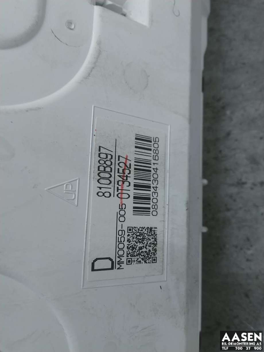 Instrumentpanel til Mitsubishi Outlander 2012-2015 (Type III, Fase 1)  (8100B897|)