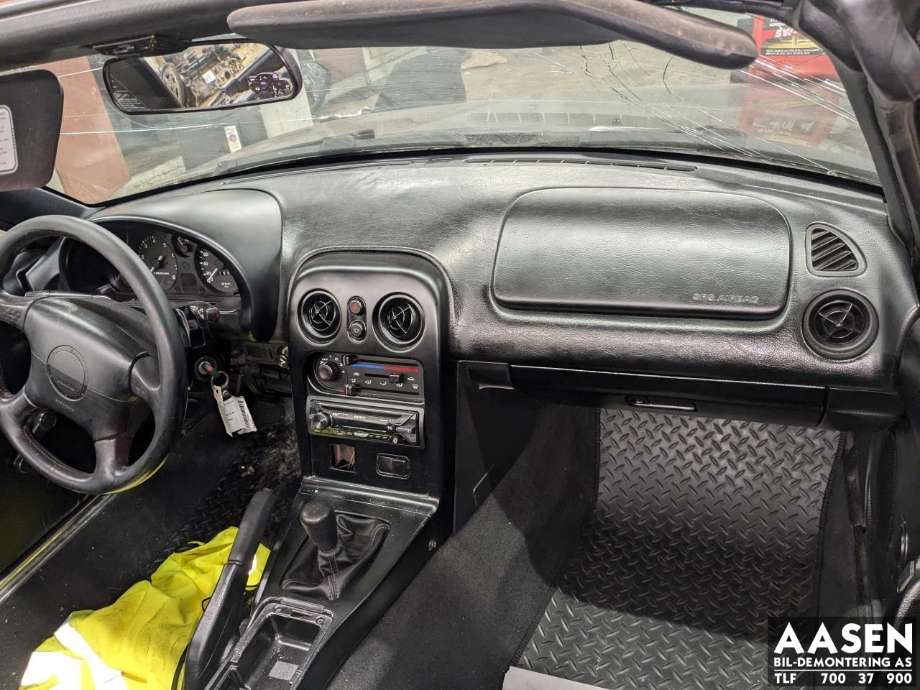 Dashbord polstring til Mazda MX-5, 1989-1998 (Type I) (N/F)