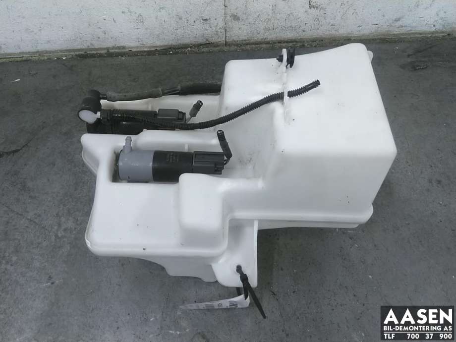Spylertank foran til Volvo V40, 2012-2019