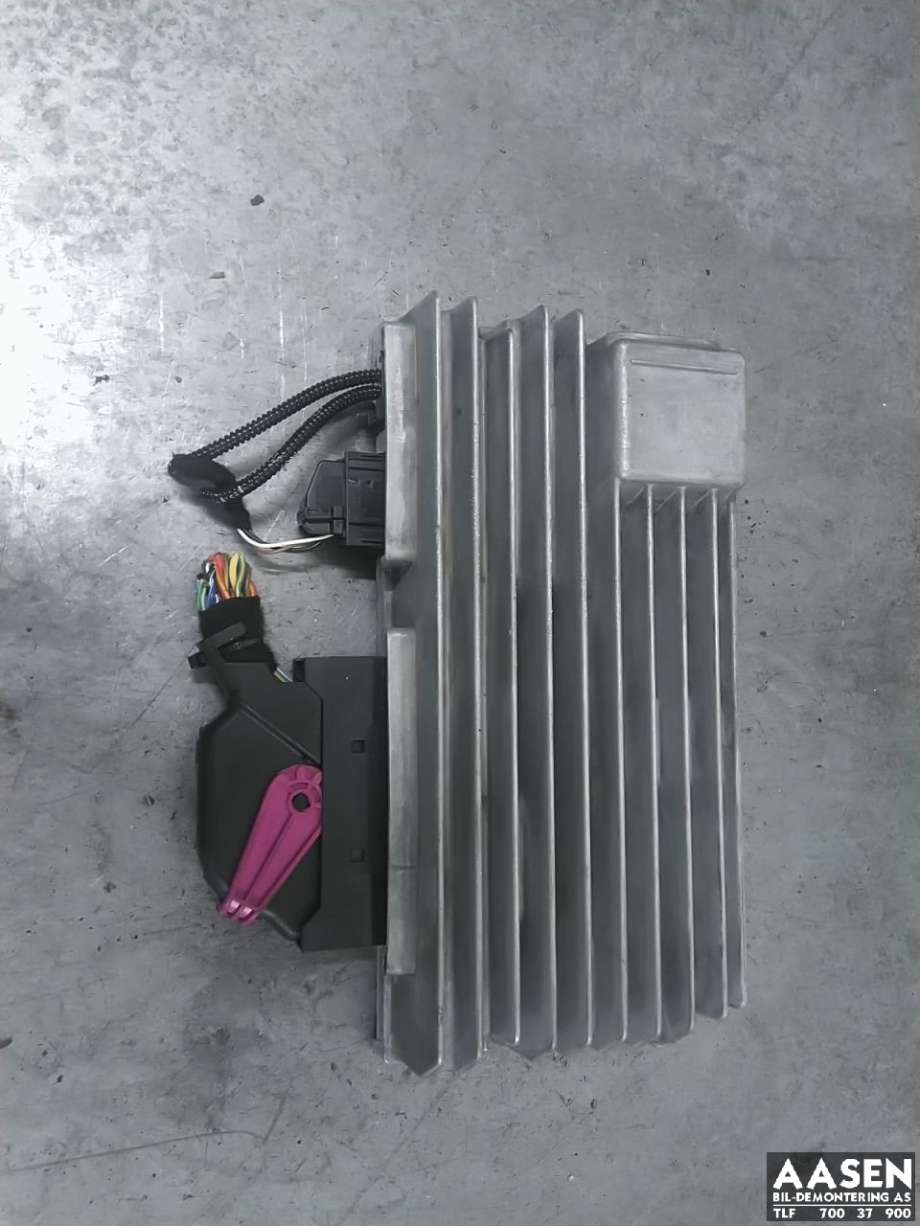 Bilstereo forsterker til Audi Q5, 2008-2012 (Type I, Fase 1)  (8T1 035 223 A)