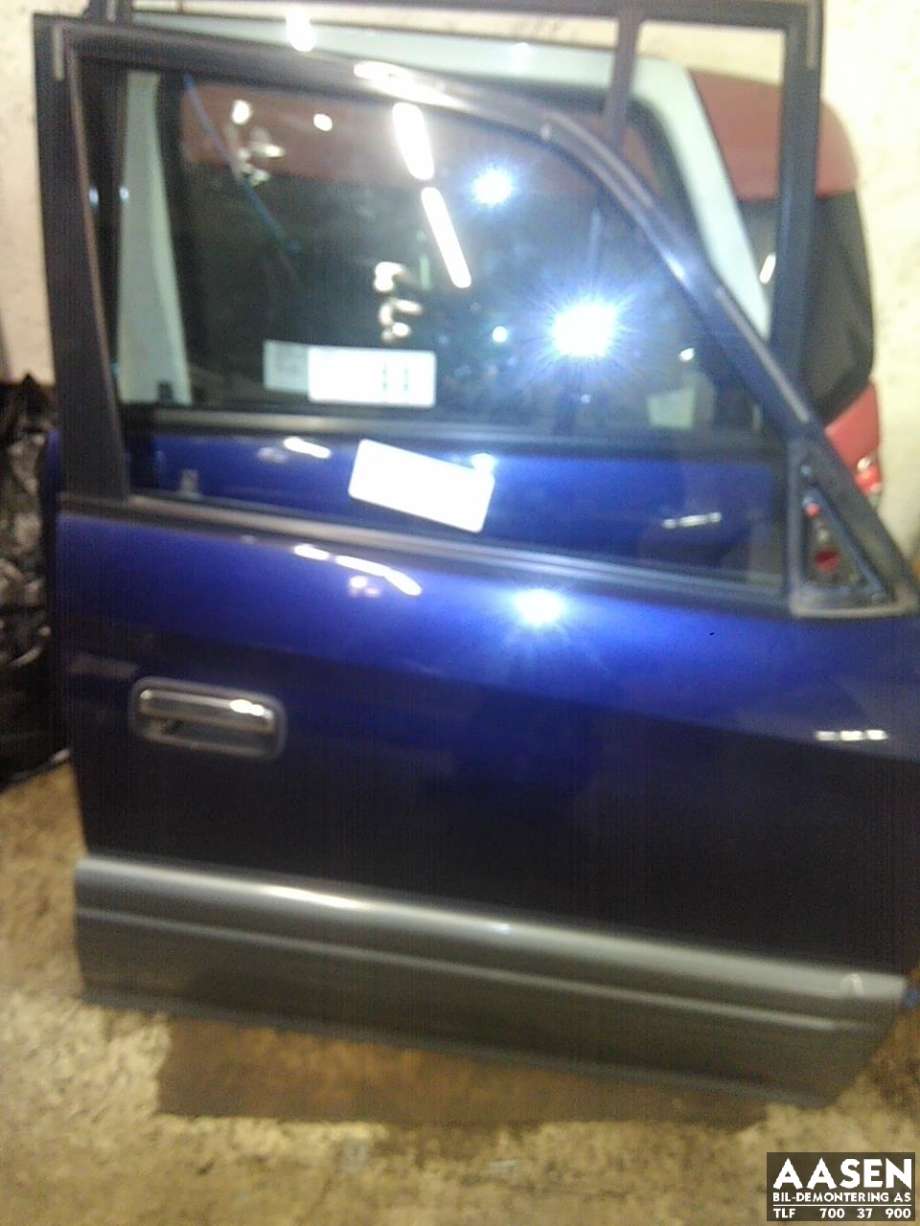 Dør høyre foran til Toyota Land Cruiser 90, 1996-2002  (6700160390)