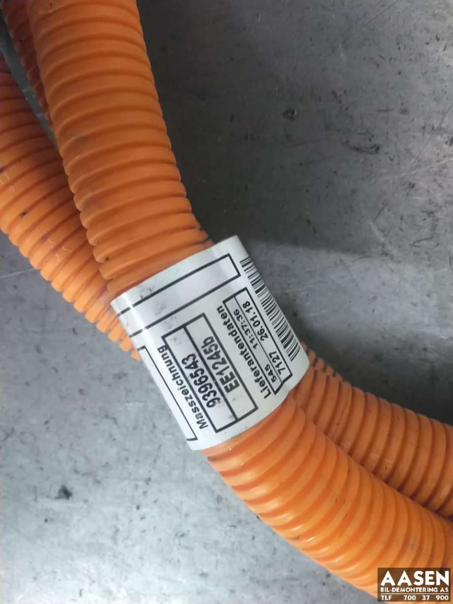 Batterilader inntak/luke til BMW i3 2013-2022  (61 12 5 A47 889|)