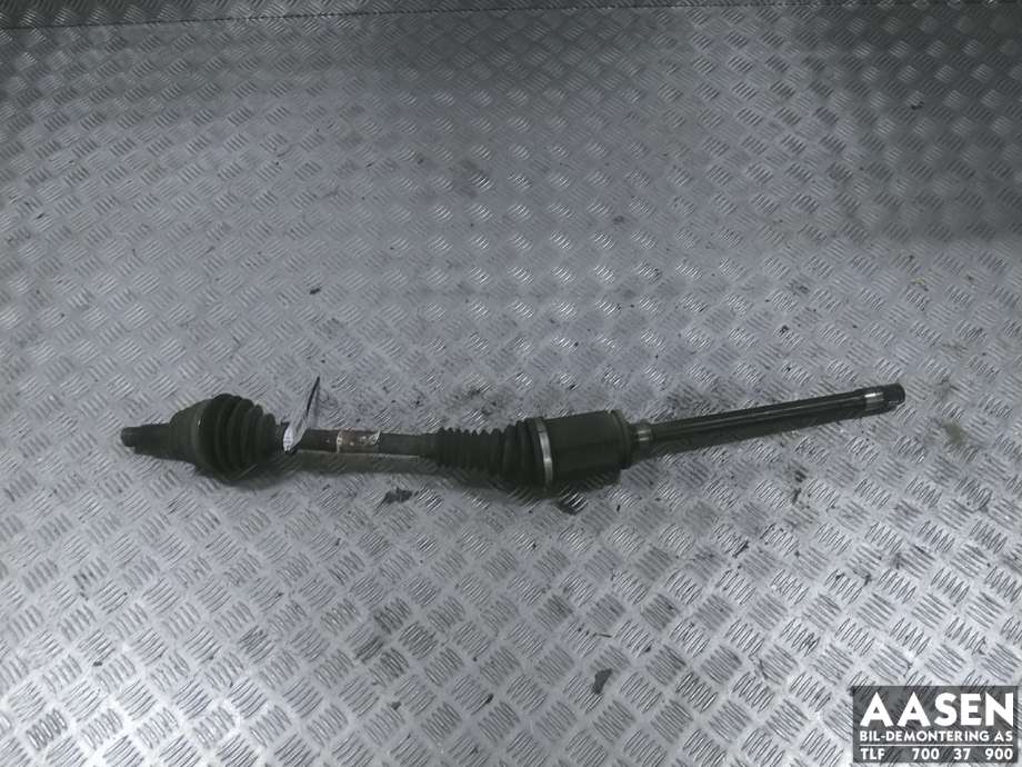 Drivaksel høyre foran, diesel/automat til BMW X6, 2008-2014 (E71/E72) (E71/E72) (31 60 7 607 938)