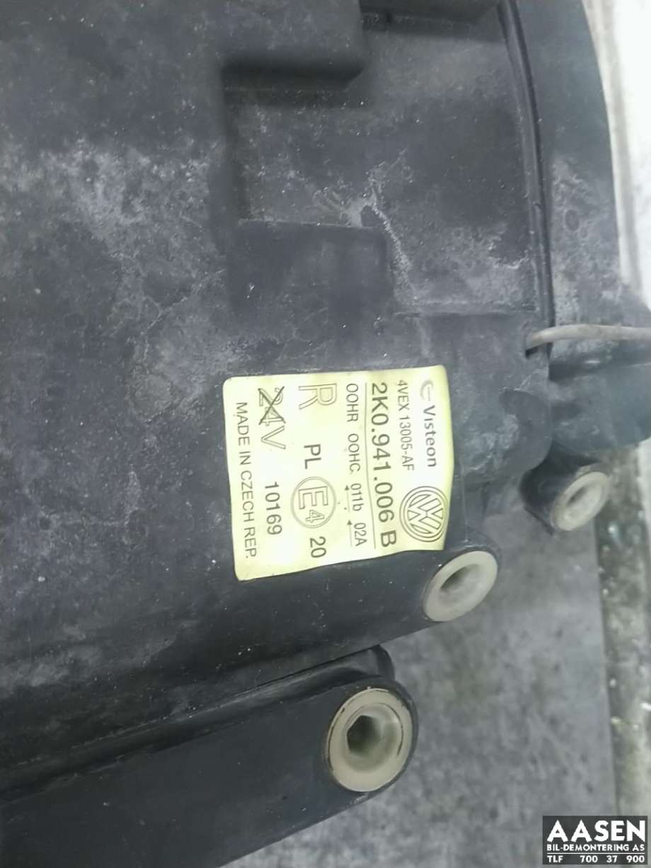 Frontlykt høyre halogen til VW Caddy 2004-2010 (Type III, Fase 1)  (2K0 941 006 D|)