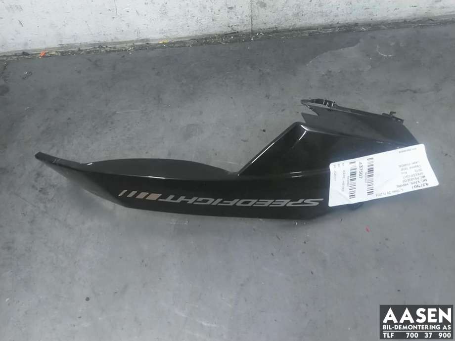 MC, Kåpe, høyre til MC Moped Peugeot, 0-->>  