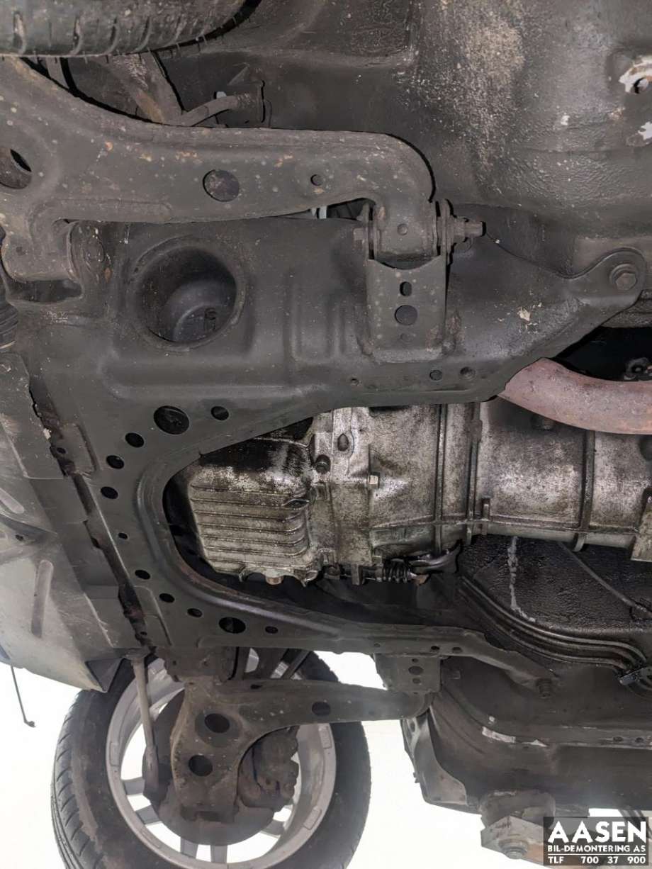 Travers foran hoved til Mazda MX-5, 1989-1998 (Type I) (NA01-34-800D)