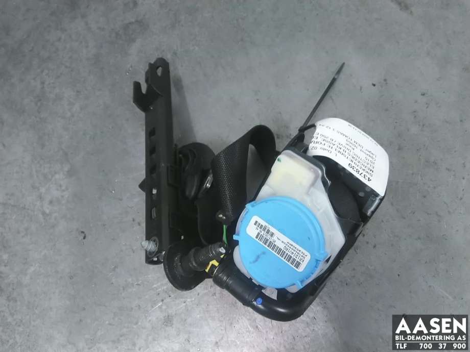 Sikkerhetsbelte foran venstre til Mercedes B-Klasse, electric drive, 2014-2018 (W242) (W242)