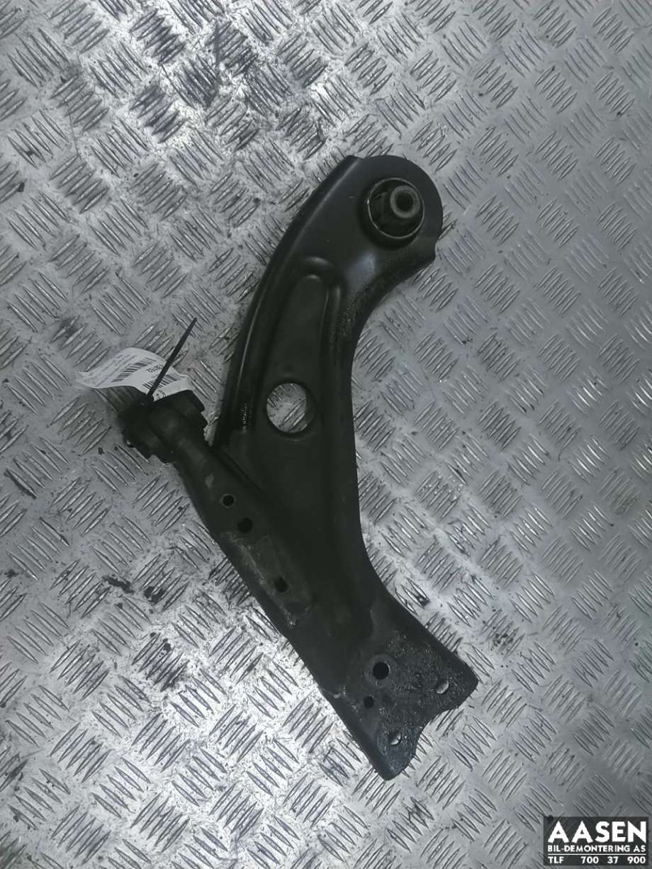 Bærebru høyre foran nedre til Peugeot 308, 2013-2021 (Type II)  (98 079 141 80)