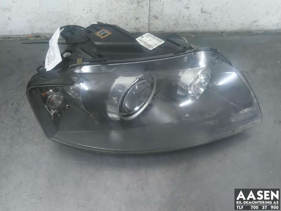 Frontlykt høyre xenon til Audi A3, 2003-2008 (Type II, Fase 1)  (8P0 941 030 R)